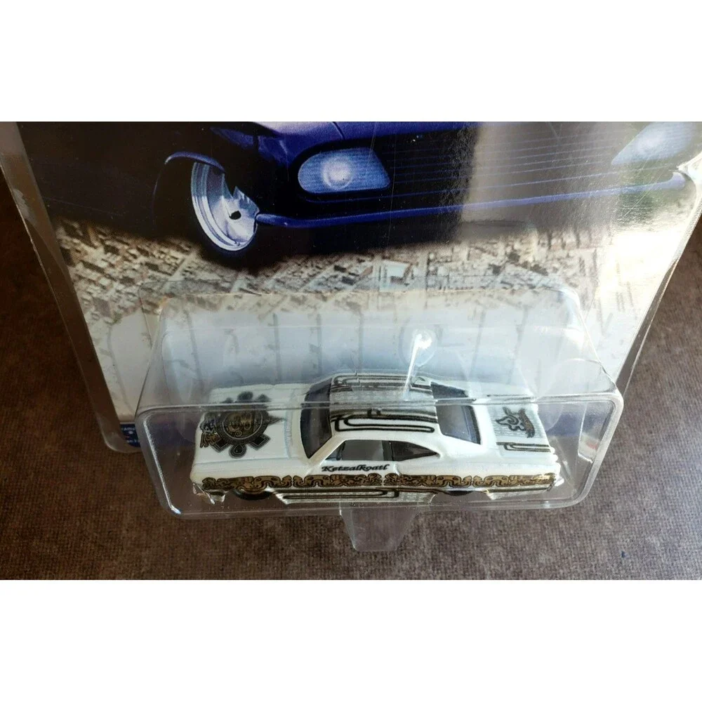 2002 Hot Wheels '65 CHEVY IMPALA White CRUSIN' AMERICA LOWRIDERS SERIES Gold 6SP